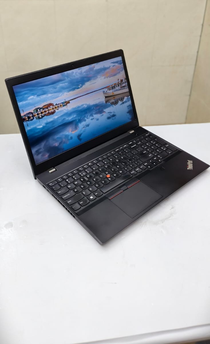 Lenovo ThinkPad p15v gen1